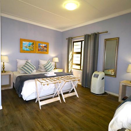 Tiende Laan Bed & Breakfast And Self-Catering Walvis Bay Eksteriør bilde