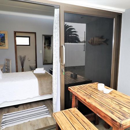 Tiende Laan Bed & Breakfast And Self-Catering Walvis Bay Eksteriør bilde