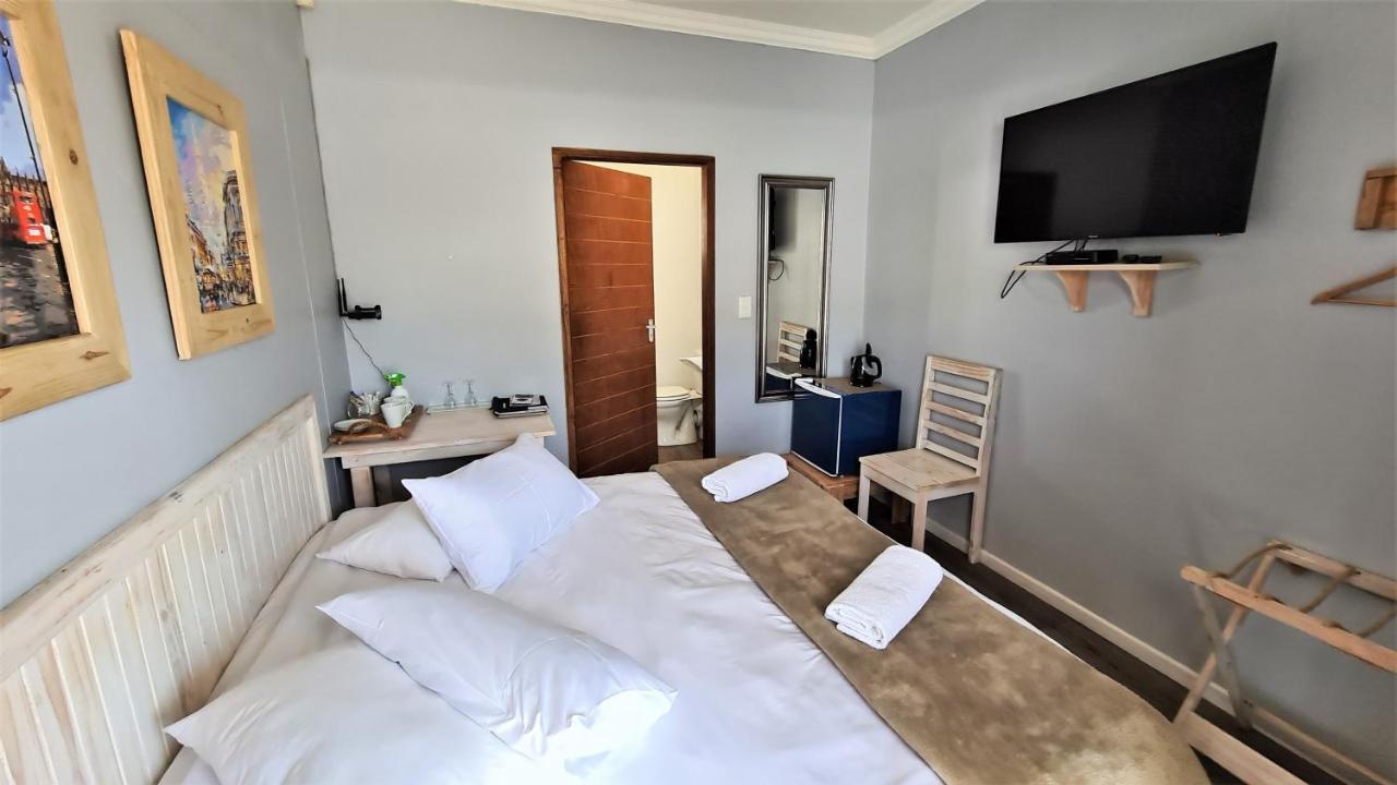 Tiende Laan Bed & Breakfast And Self-Catering Walvis Bay Eksteriør bilde