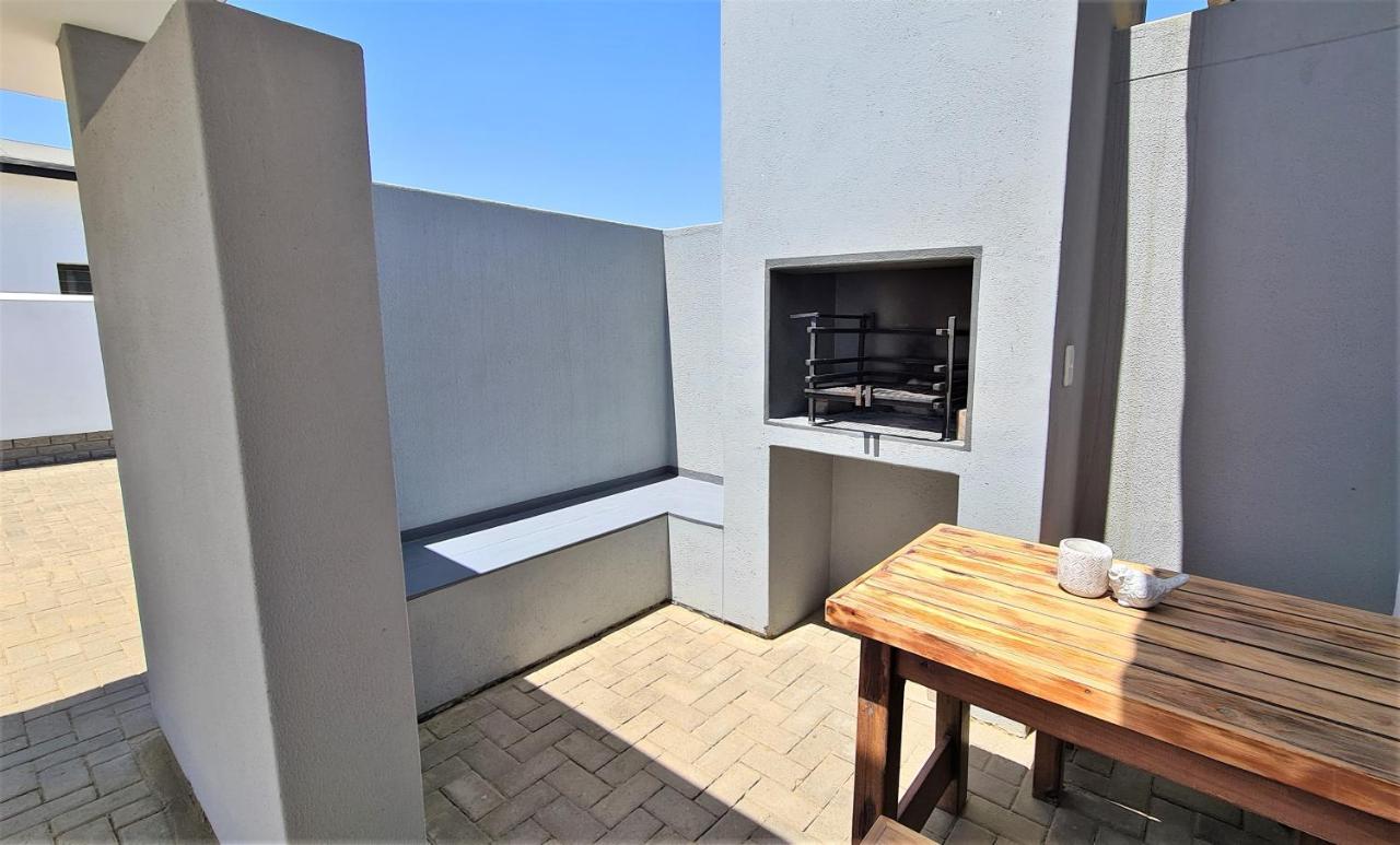 Tiende Laan Bed & Breakfast And Self-Catering Walvis Bay Eksteriør bilde