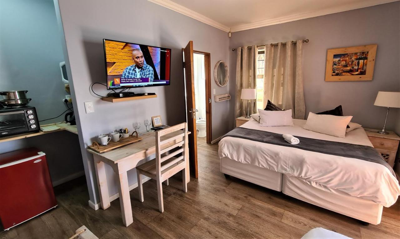 Tiende Laan Bed & Breakfast And Self-Catering Walvis Bay Eksteriør bilde