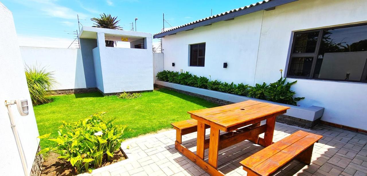Tiende Laan Bed & Breakfast And Self-Catering Walvis Bay Eksteriør bilde