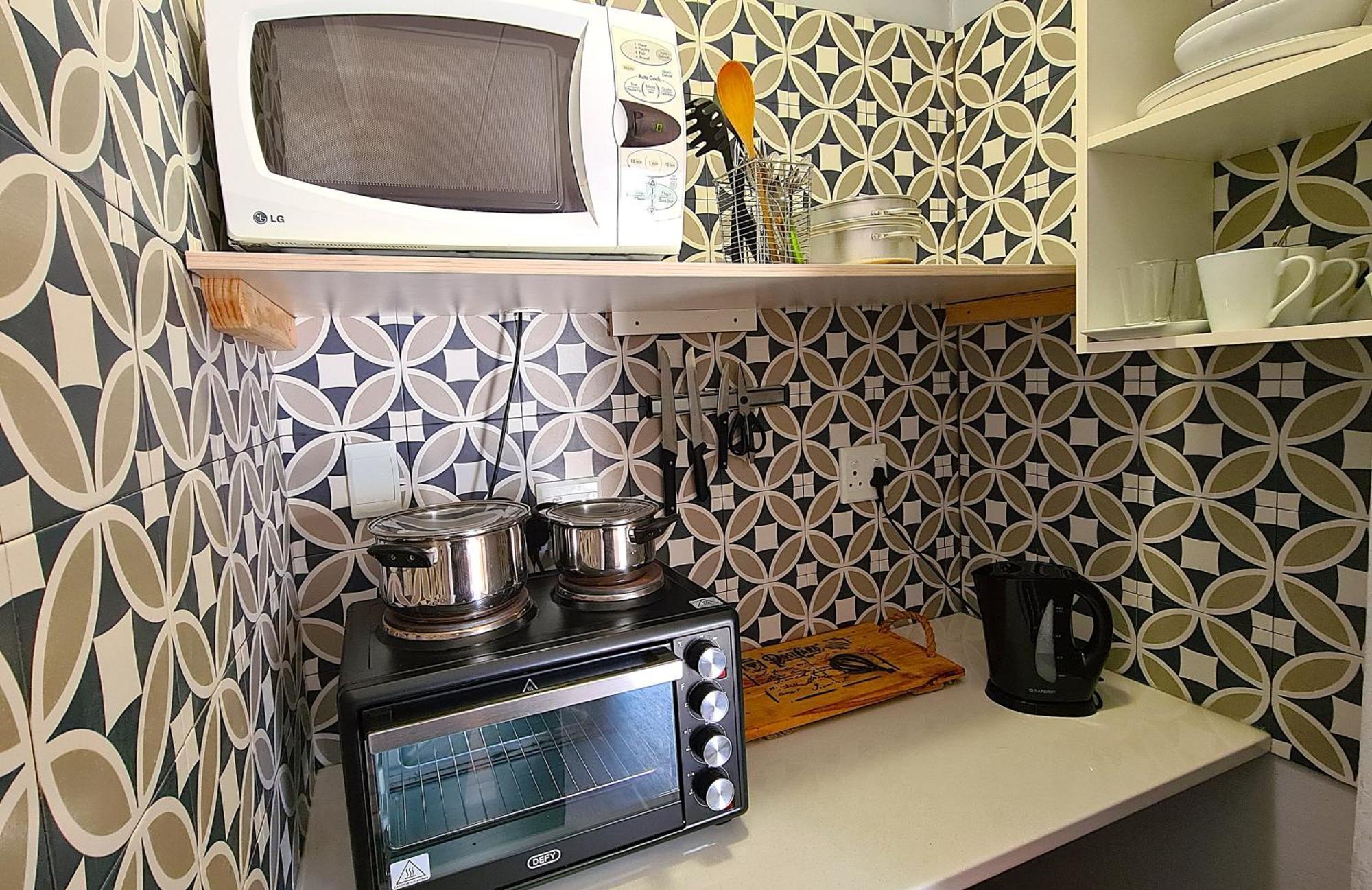 Tiende Laan Bed & Breakfast And Self-Catering Walvis Bay Eksteriør bilde