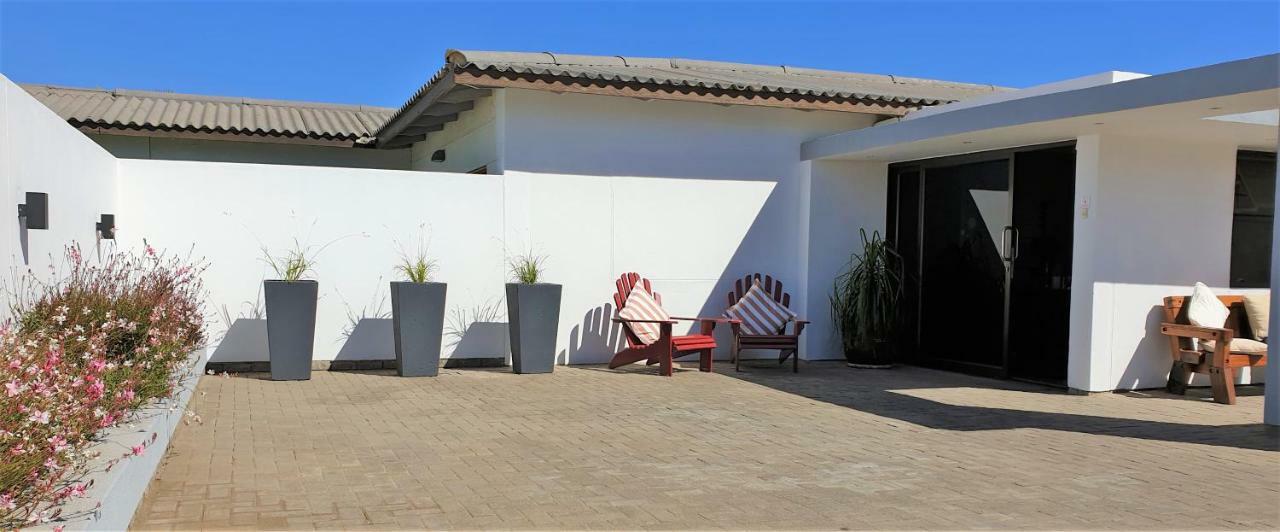 Tiende Laan Bed & Breakfast And Self-Catering Walvis Bay Eksteriør bilde