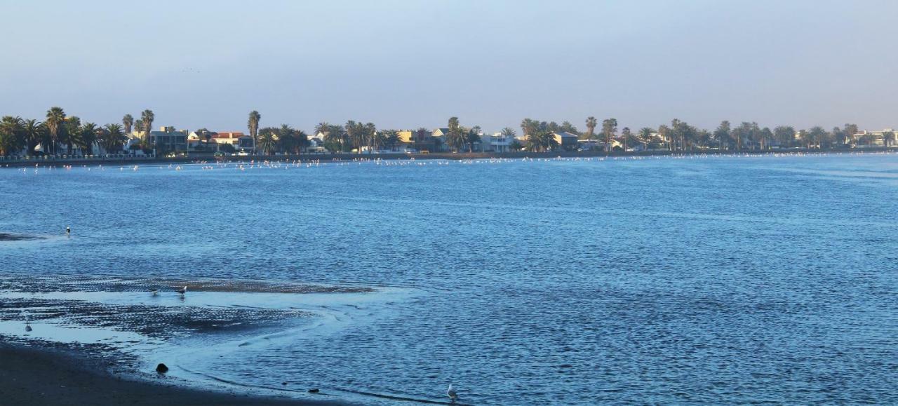 Tiende Laan Bed & Breakfast And Self-Catering Walvis Bay Eksteriør bilde