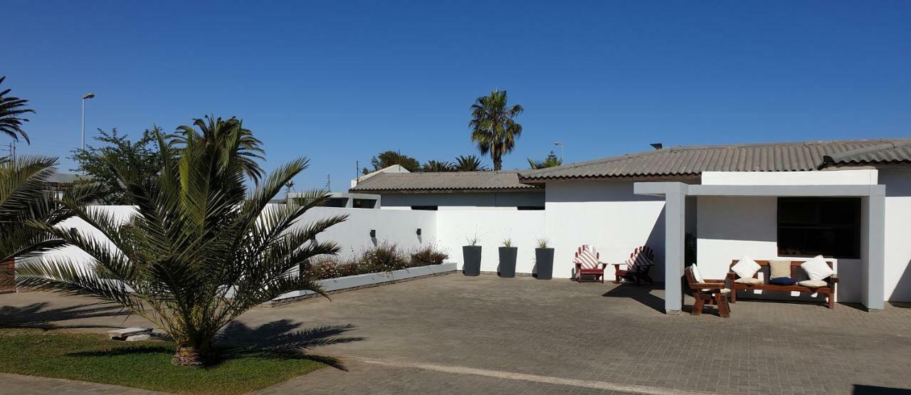 Tiende Laan Bed & Breakfast And Self-Catering Walvis Bay Eksteriør bilde