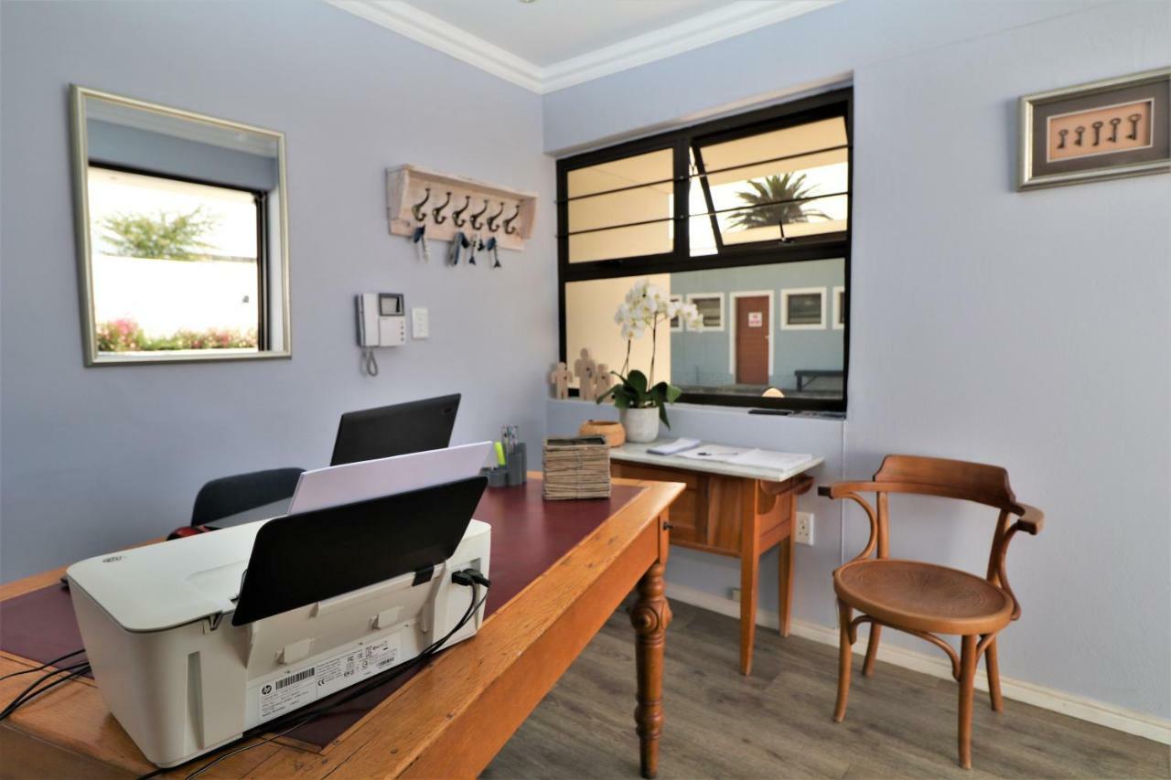 Tiende Laan Bed & Breakfast And Self-Catering Walvis Bay Eksteriør bilde