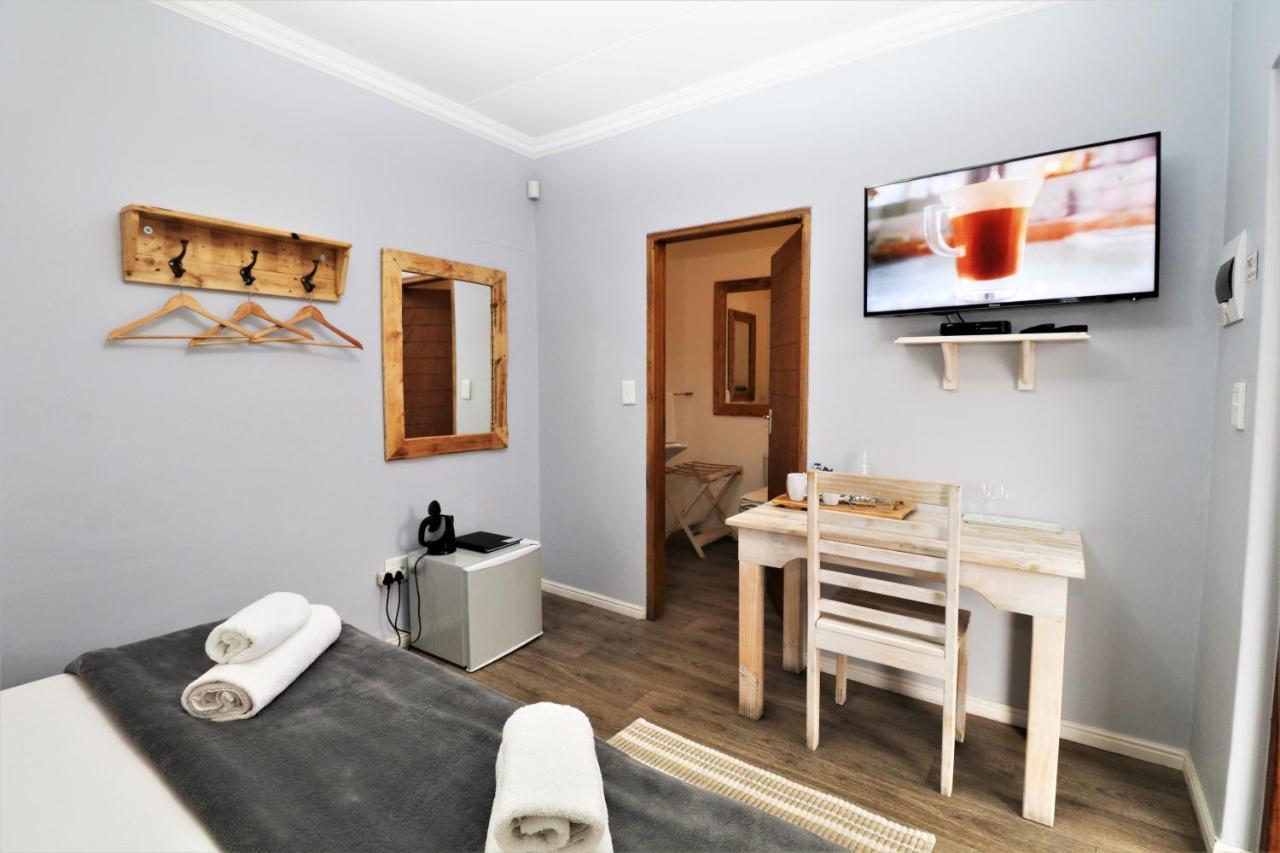 Tiende Laan Bed & Breakfast And Self-Catering Walvis Bay Eksteriør bilde