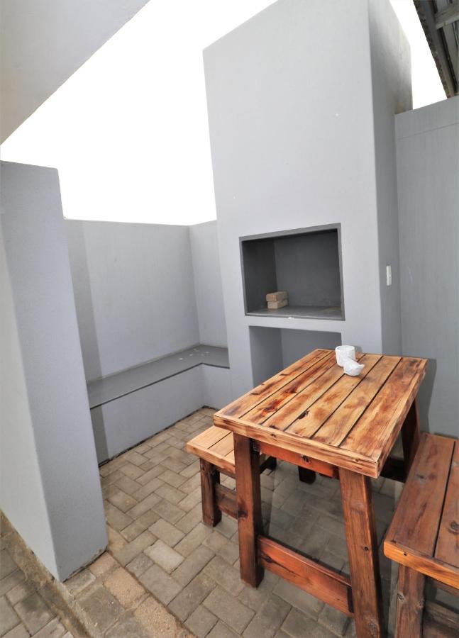 Tiende Laan Bed & Breakfast And Self-Catering Walvis Bay Eksteriør bilde